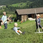 Erblehenhof * فورستاو